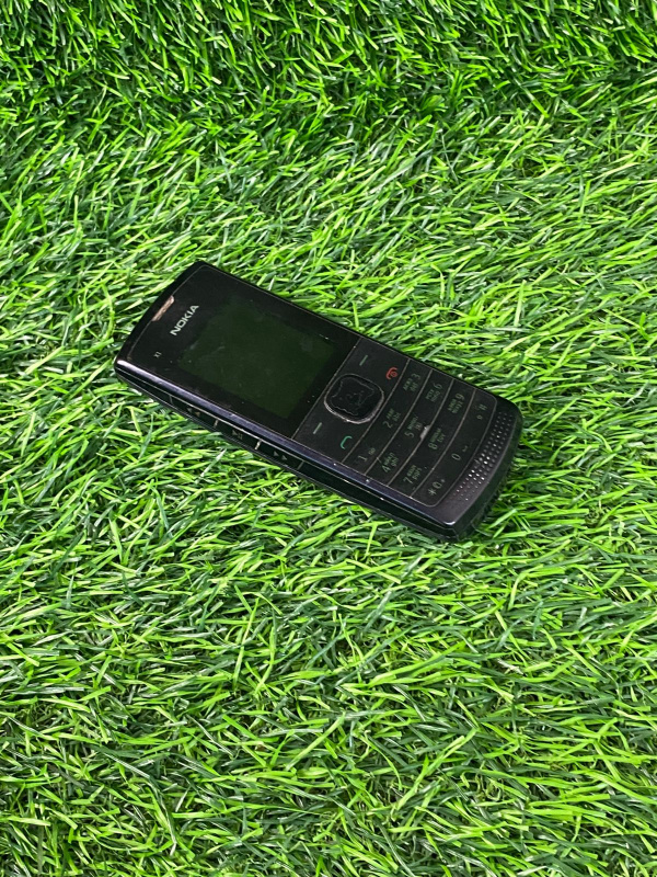 Мобильный телефон Nokia X1-01