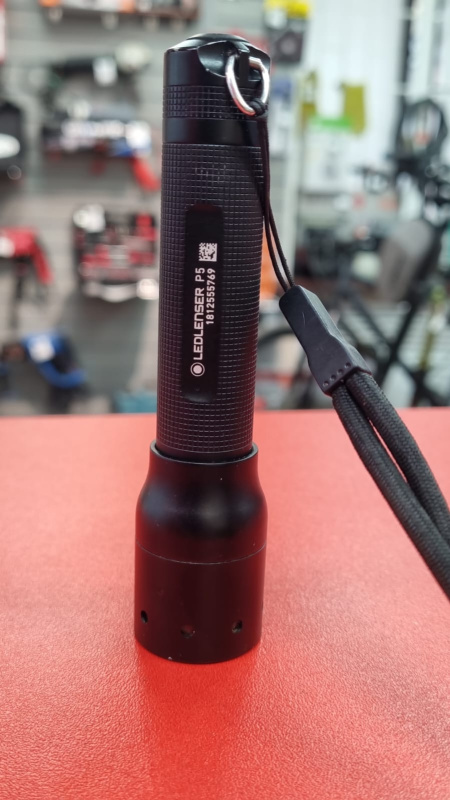 Фонарик  LED LENSER P5