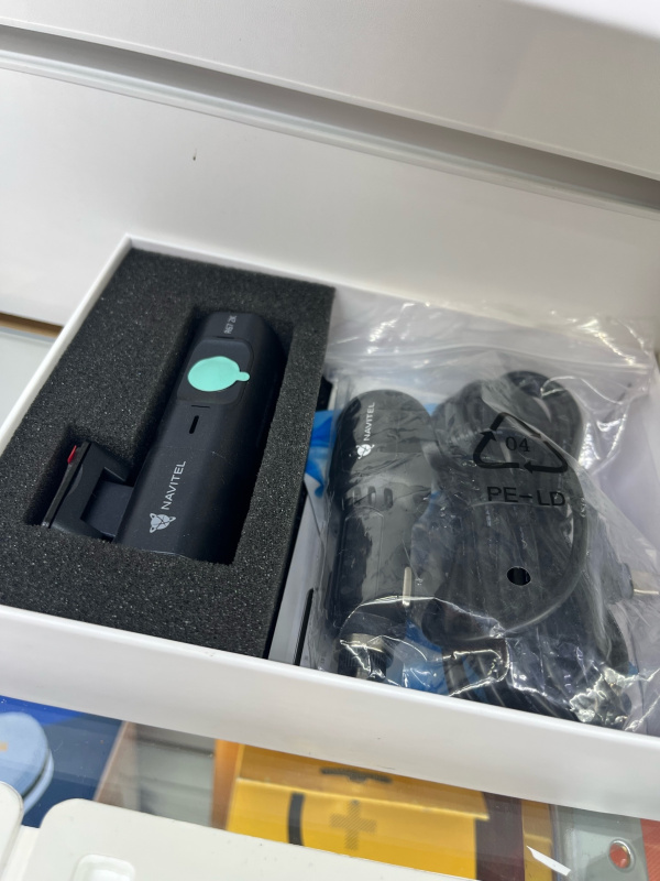 Регистратор Автомобильный видеорегистратор  Navitel R67 (2K)