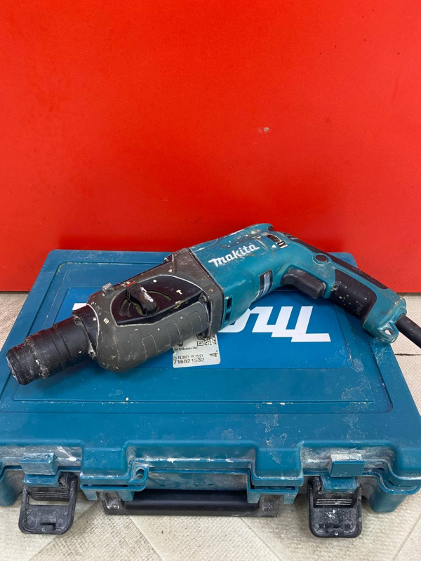 Перфоратор Makita HR2470