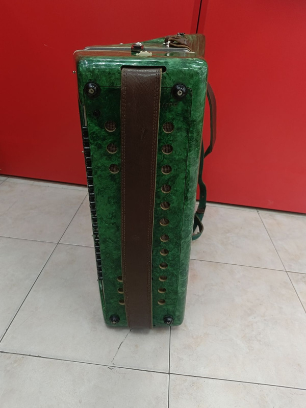 Аккордеон Алмаз 120