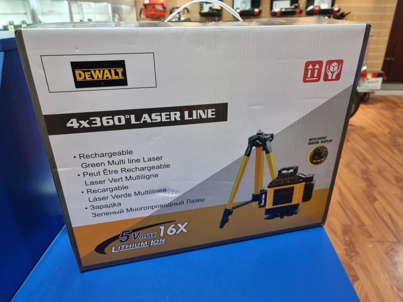 Лазерный уровень Dewalt кейс рплика