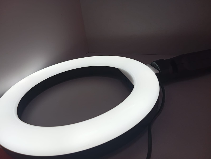 Лампа для съемки Borofone -