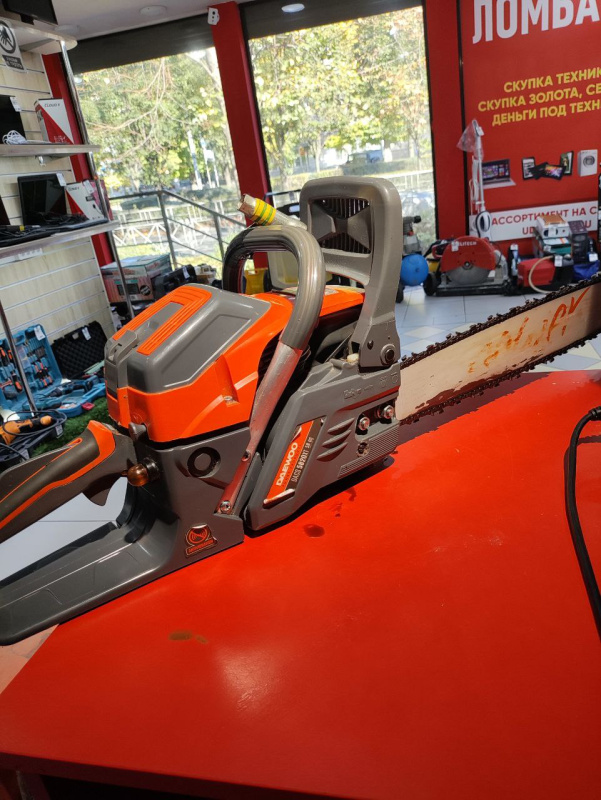 Бензопила Daewoo Electronics DACS5820XT