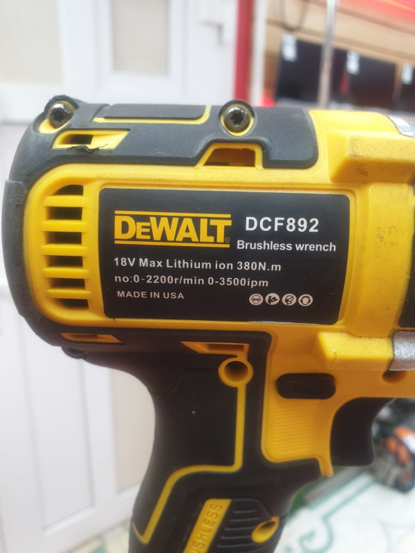Гайковерт Dewalt DCF892