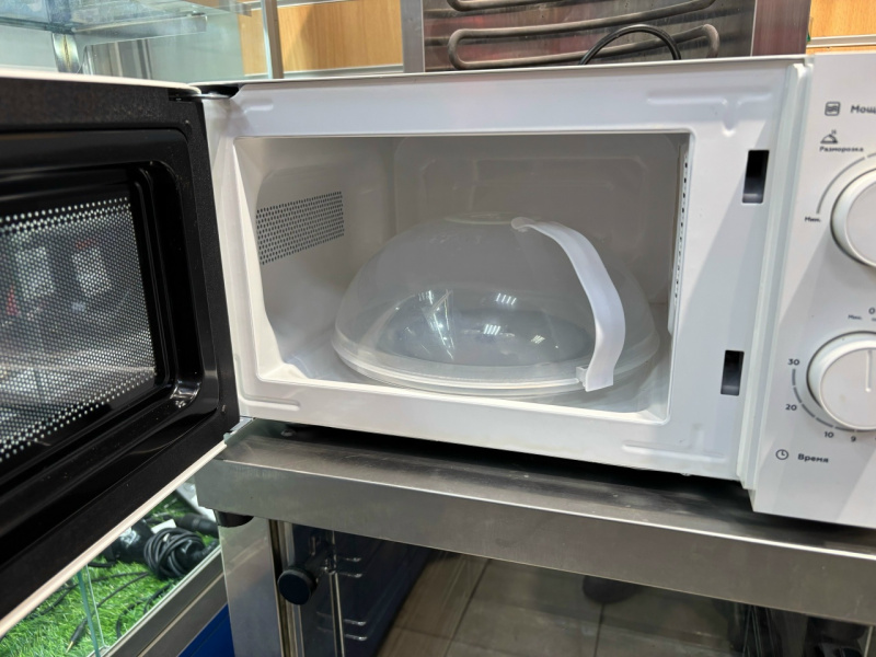 Микроволновая печь  20лит