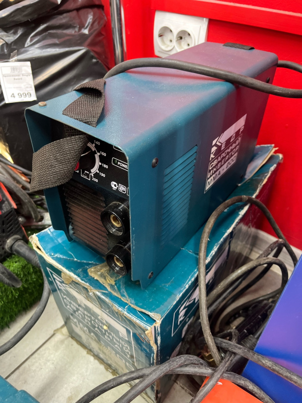 Сварочный аппарат - инвертор ММА Кедр мма200