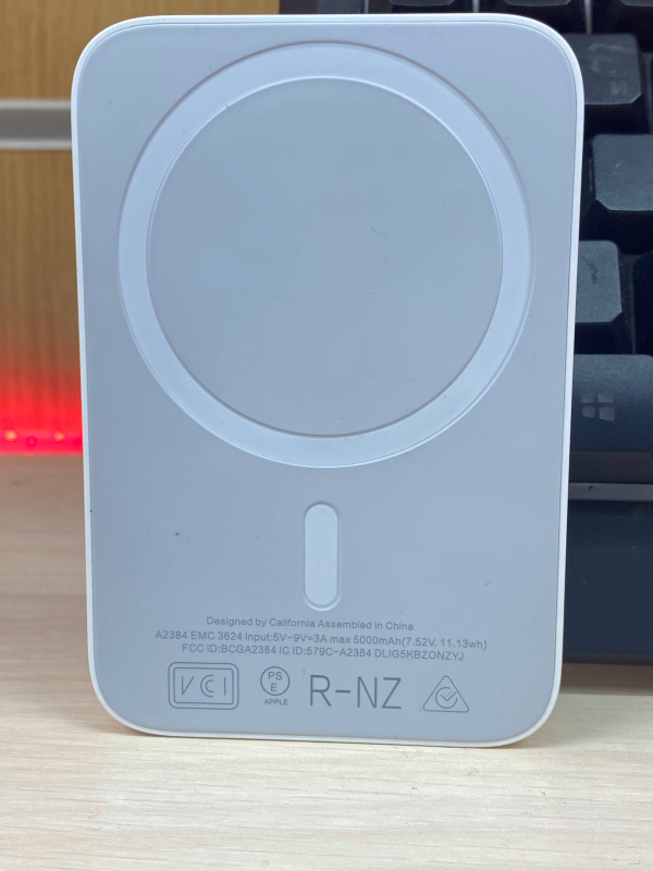 Внешний аккумулятор  noname