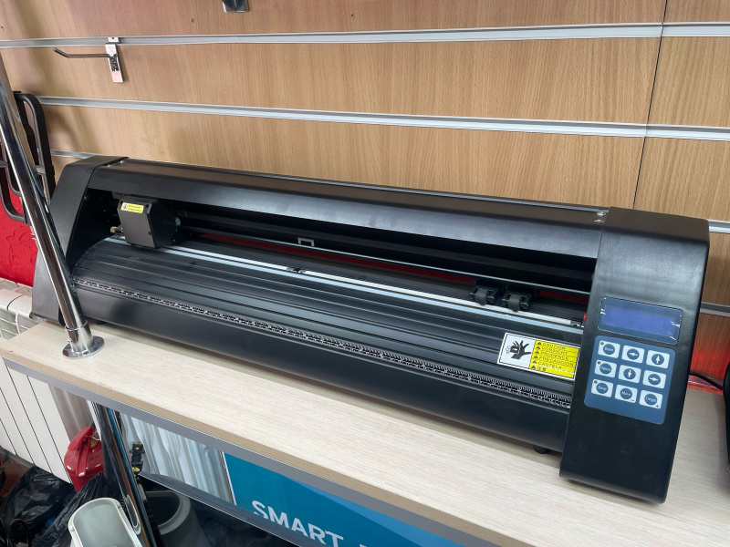 РЕЖУШИЙ ПЛОТЕР JUNKA 721 PRO