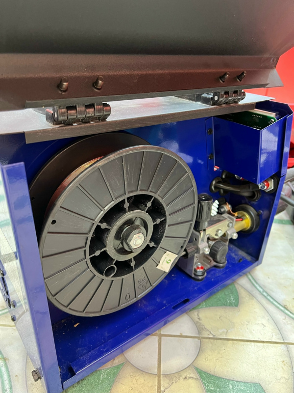 Сварочный аппарат - инвертор ММА Jonser GT-220