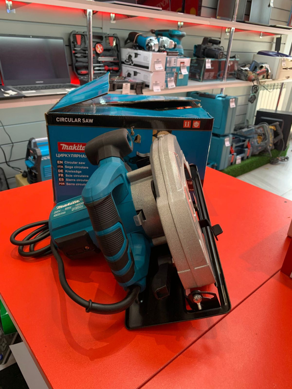 Циркулярная пила Makita (реп)