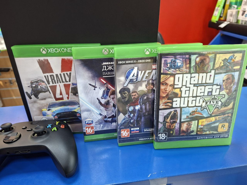 Игровая приставка Xbox One X 1024 ГБ