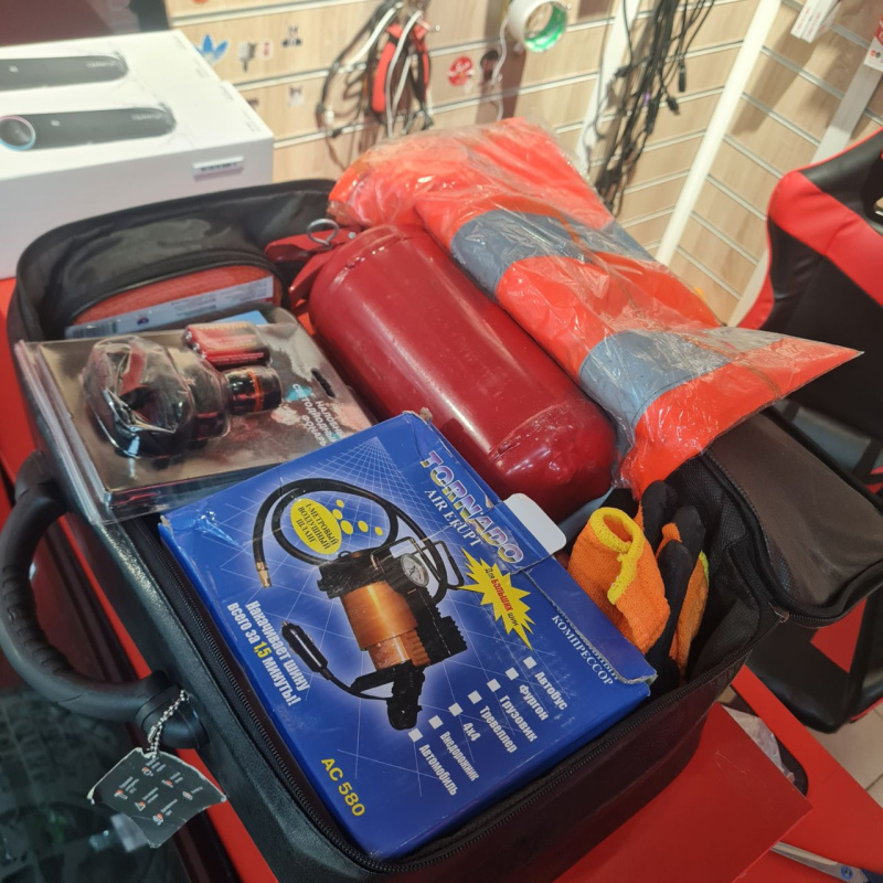 Авто аксессуар Набор автомобилиста  1