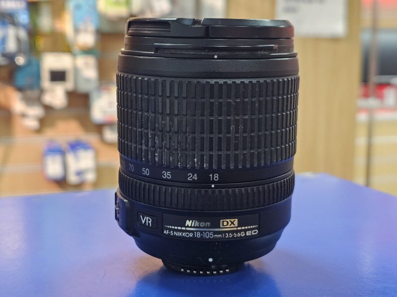 Объектив AF-S Nikon 18-105