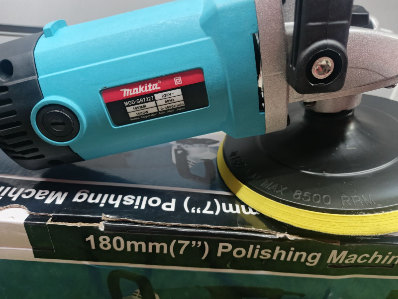Шлифмашинка Makita GB7227