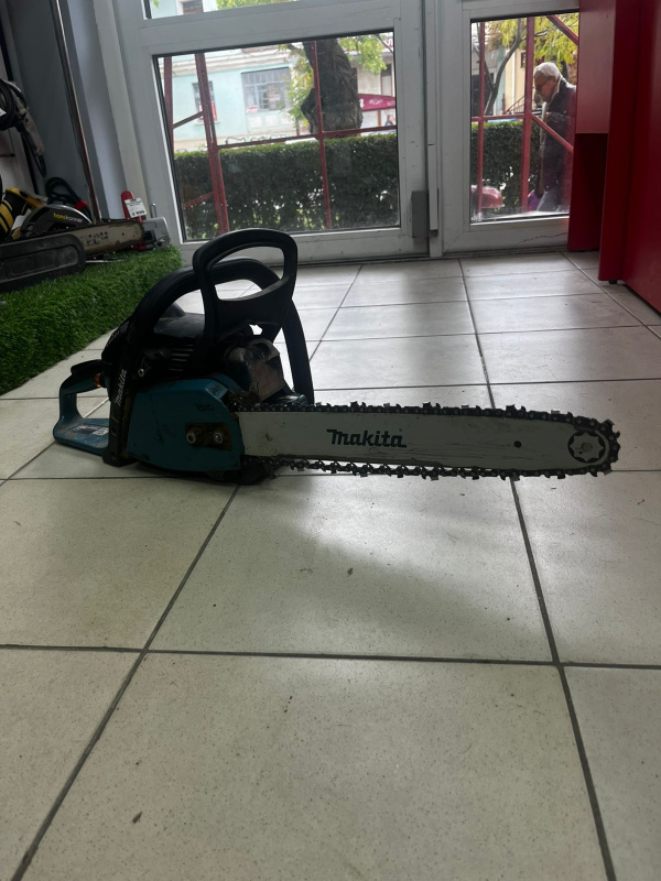 Бензопила Makita ea3202s