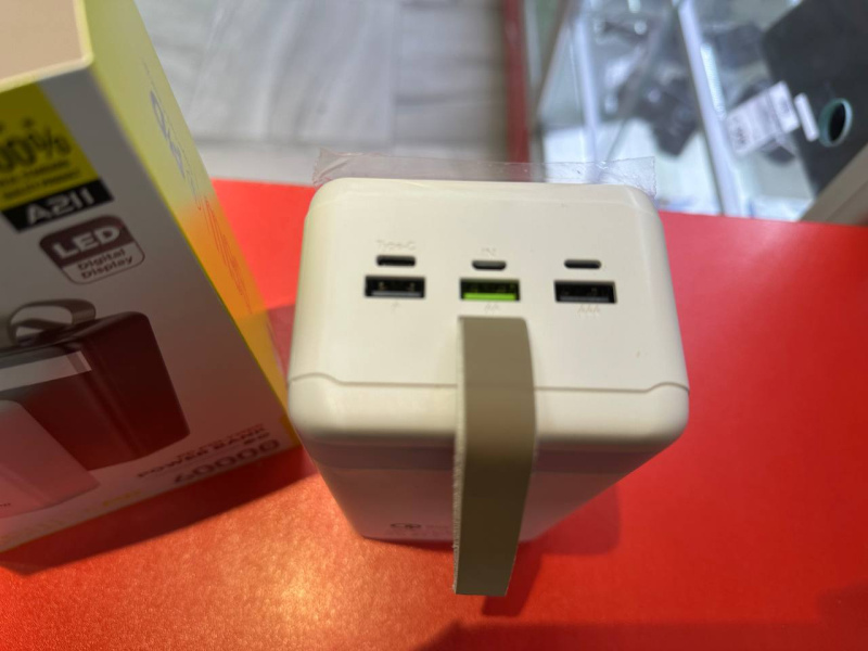 Внешний аккумулятор Demar A211