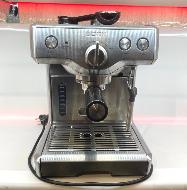 Кофемашина BORK CM EMN 9922 BK