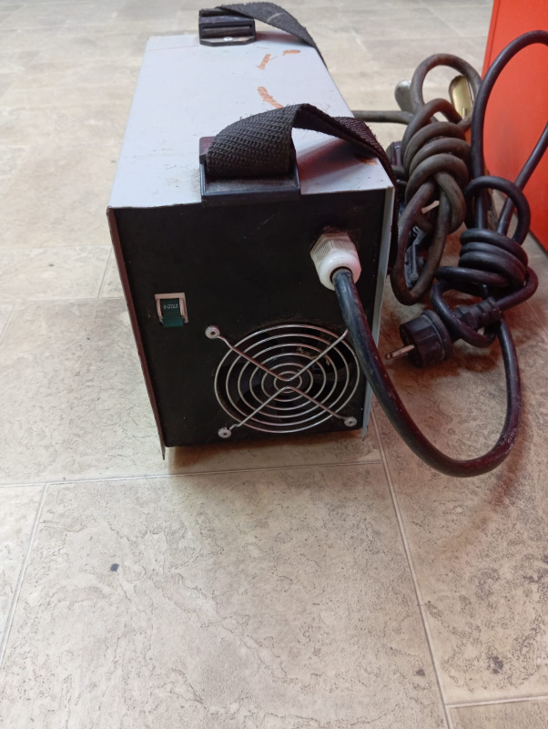 Сварочный аппарат - инвертор ММА noname