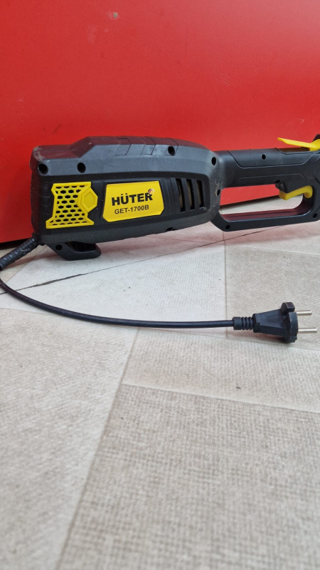 Электротриммер Huter GET1700B