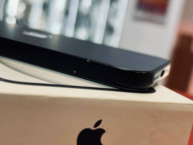 Мобильный телефон Apple iPhone 15