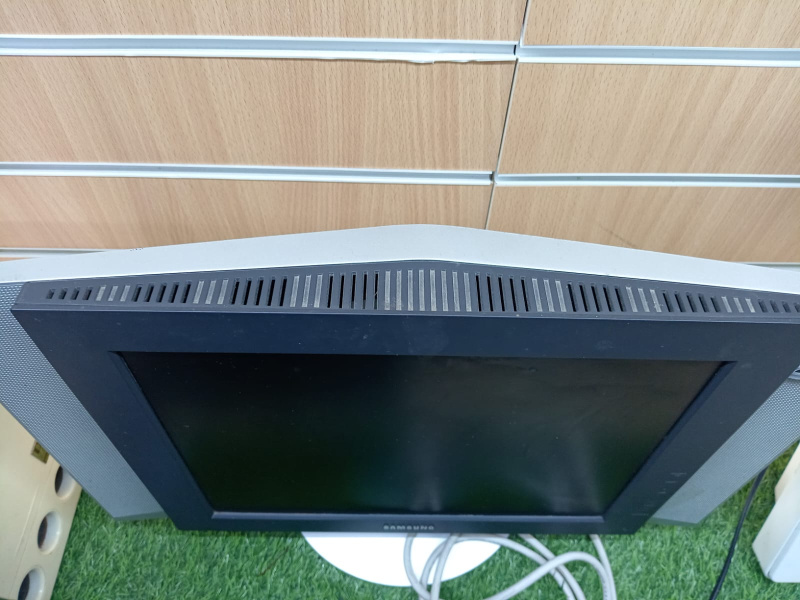 Телевизор Samsung LE-15S51BP