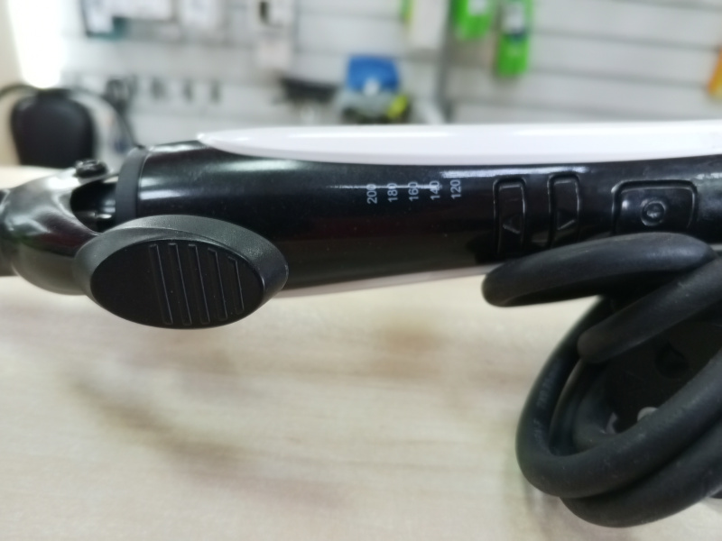 СТАЙЛЕР ДЛЯ ВОЛОС First 2342