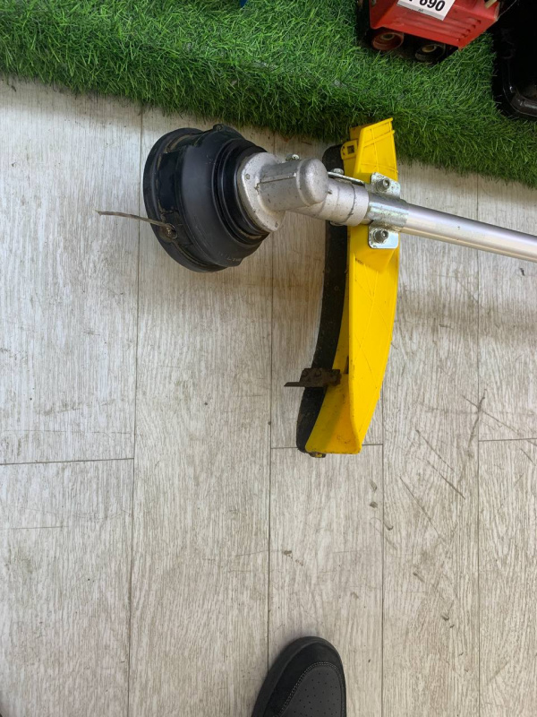 Бензотриммер Champion T437