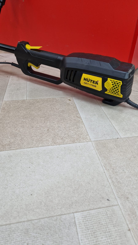 Электротриммер Huter GET1700B