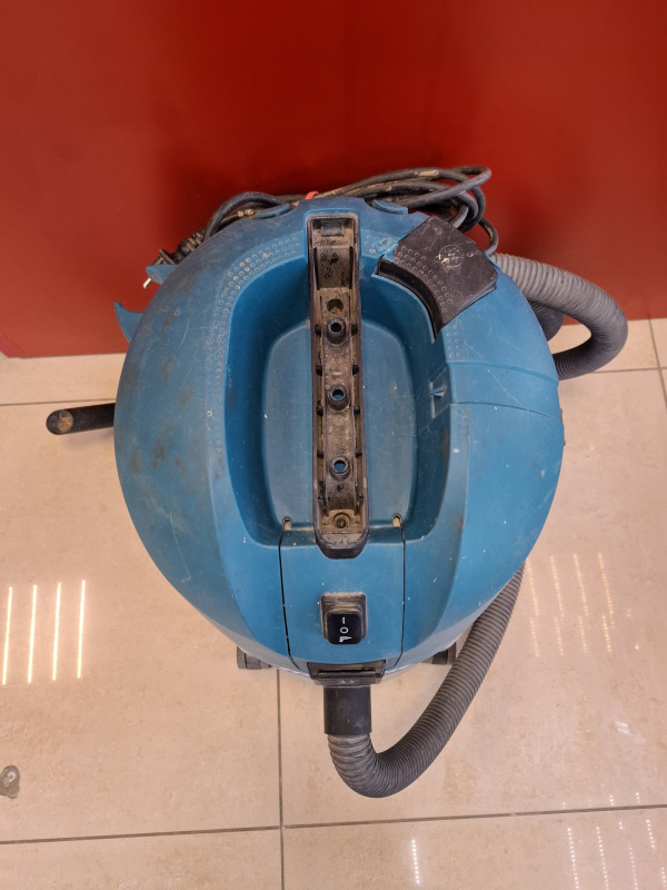 Промышленный пылесос Makita VC2512L