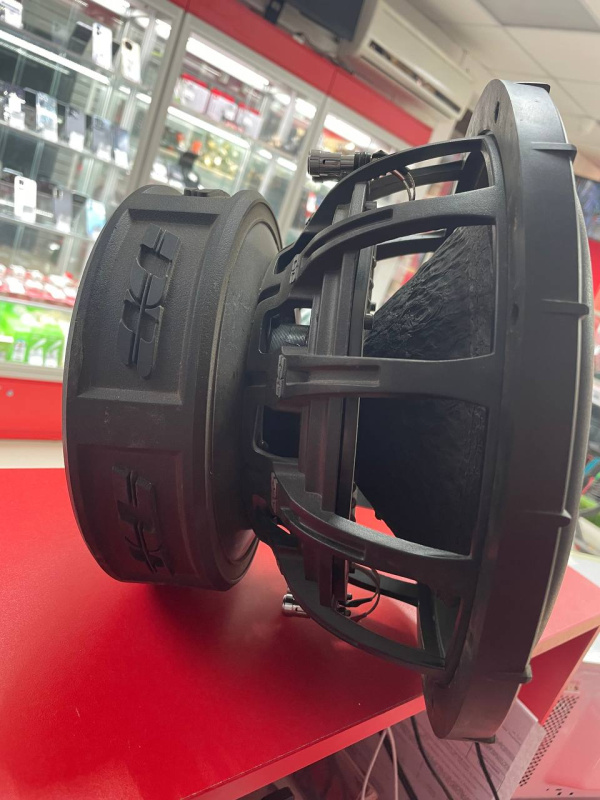 Авто сабвуфер Apocalypse Db300