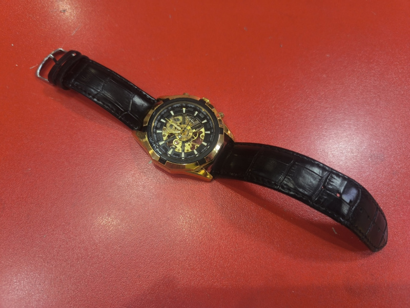 Часы наручные  R3320