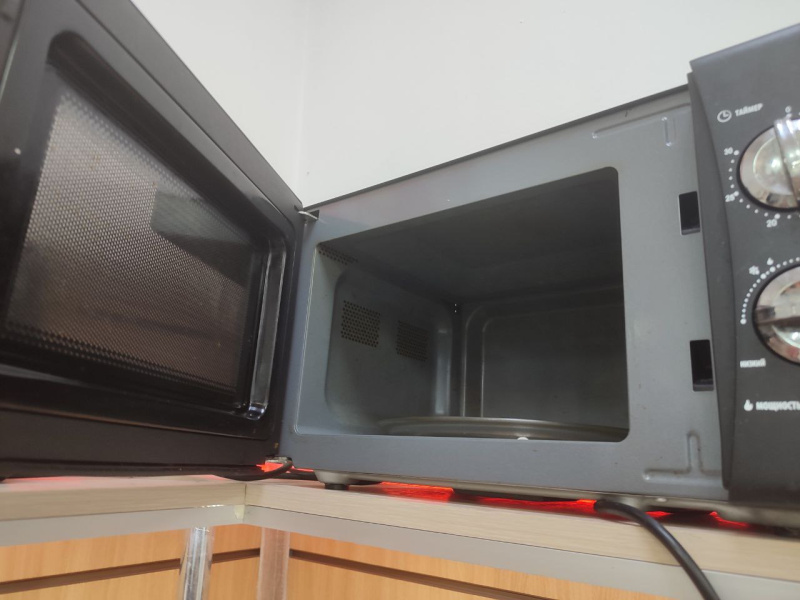 Микроволновая печь Leran LERAN FMO 2032B