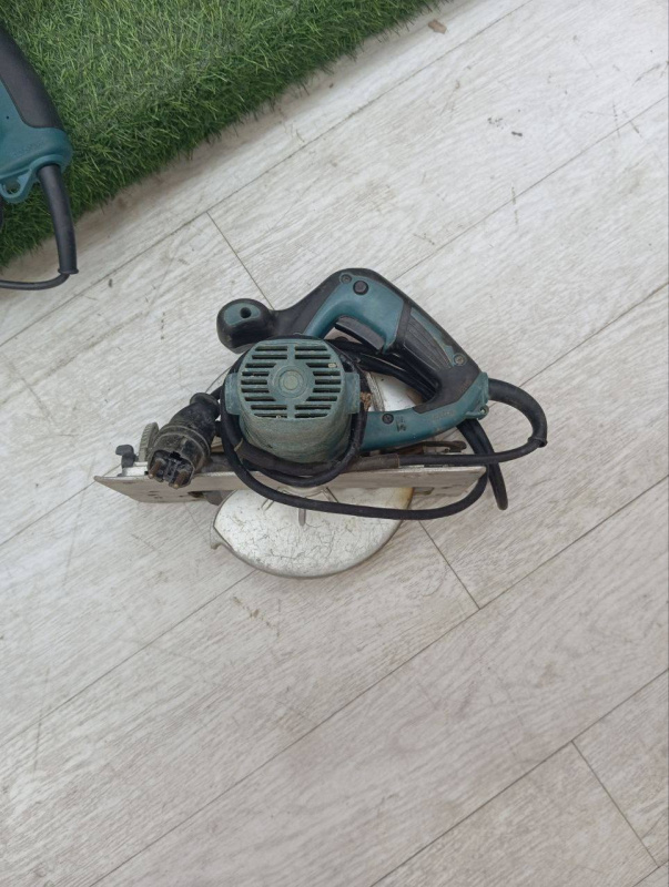 Циркулярная пила Makita hs7601