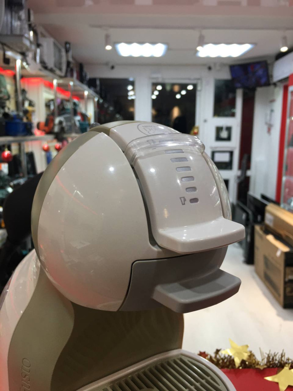 Кофемашина Nescafe dolche gusto