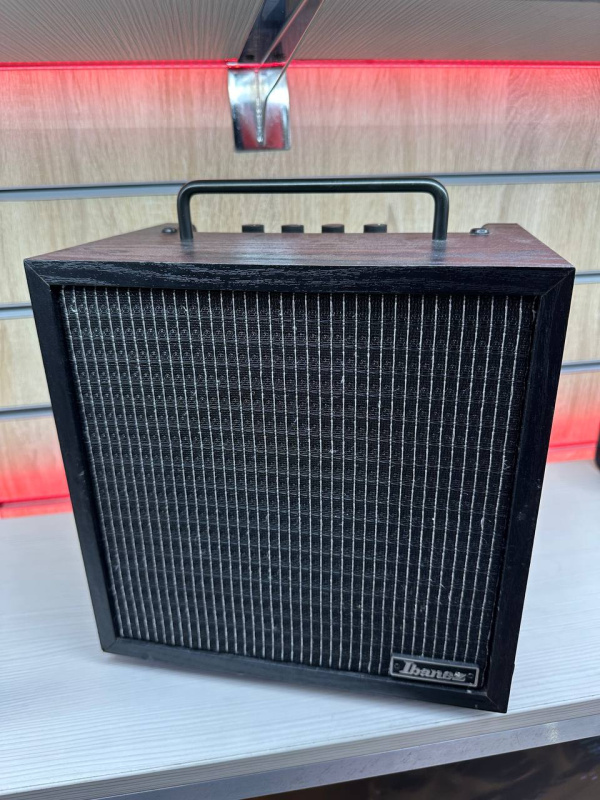 Усилитель электро Ibanez ibz10gv2-0 b501