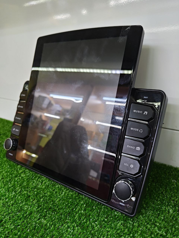 Музыкальный центр МАГНИТОЛА Tesla 5760 IPS 2.5d6