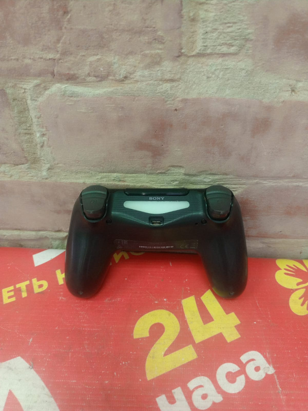 Джойстик Sony Dualshock 4