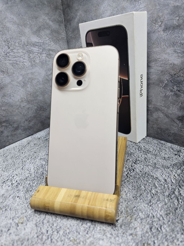 Мобильный телефон Apple iPhone 16 Pro