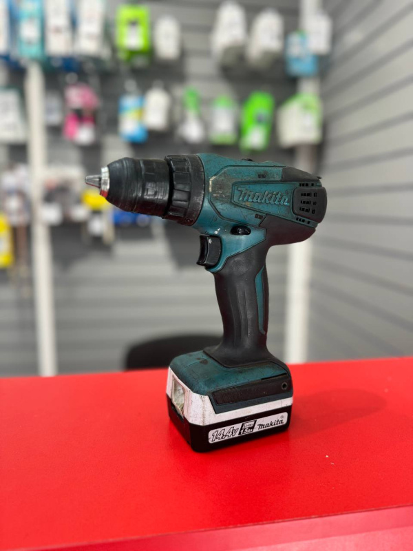 Шуруповерт Makita Не указана