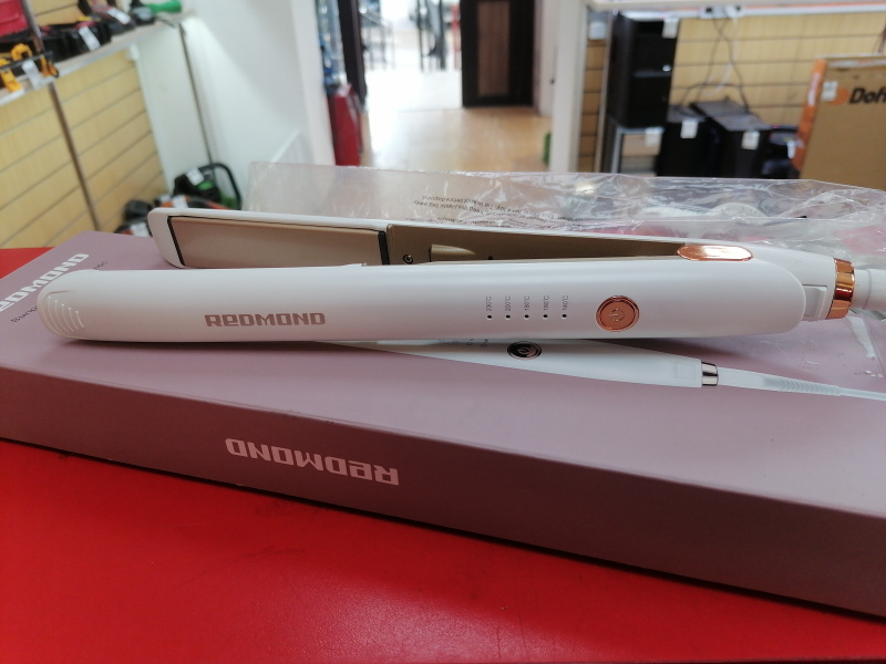 Плойка Redmond HS1715