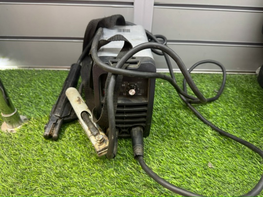 Сварочный аппарат - инвертор ММА Ресанта САИ 190 ПН