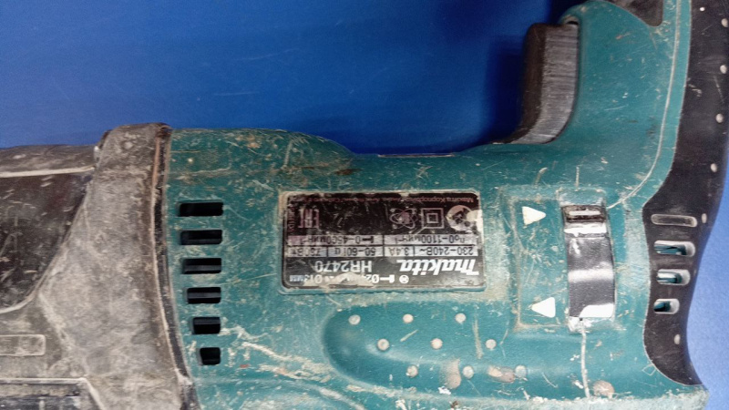 Перфоратор Makita HR 2470