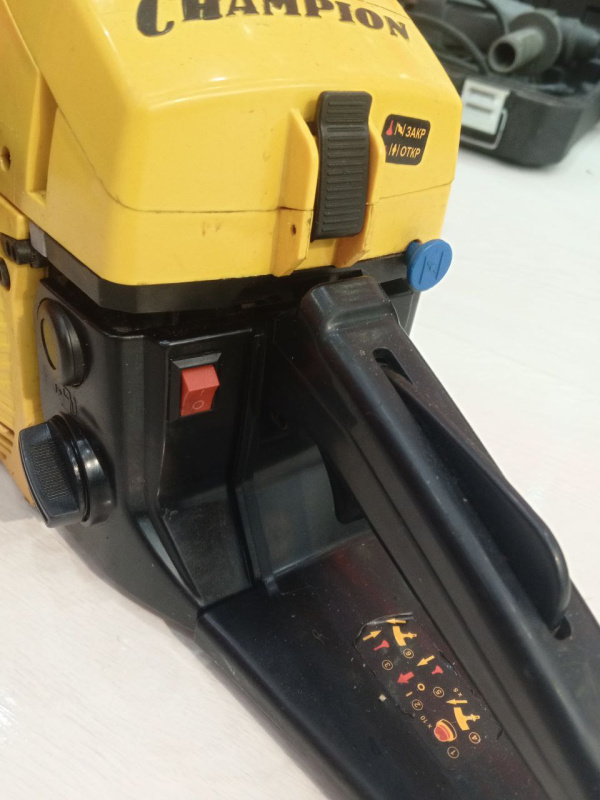 Бензопила Champion 251