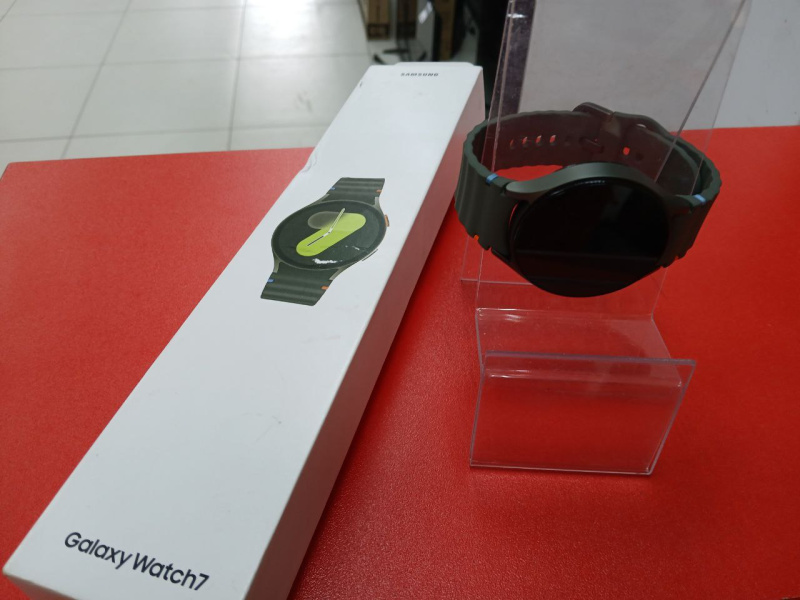 Часы смарт Samsung Galaxy Watch 7