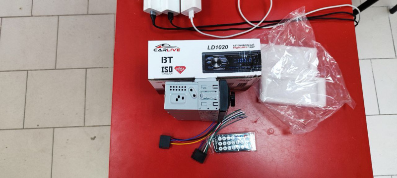 Автомагнитола Carlive LD1020