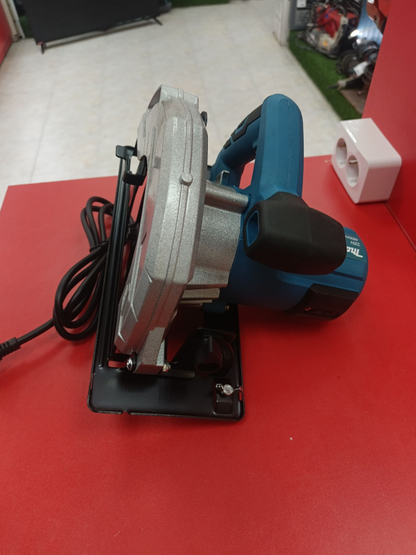 Циркулярная пила Makita (реп)