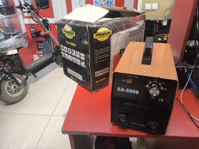 Сварочный аппарат - инвертор ММА Eroc EA-5006
