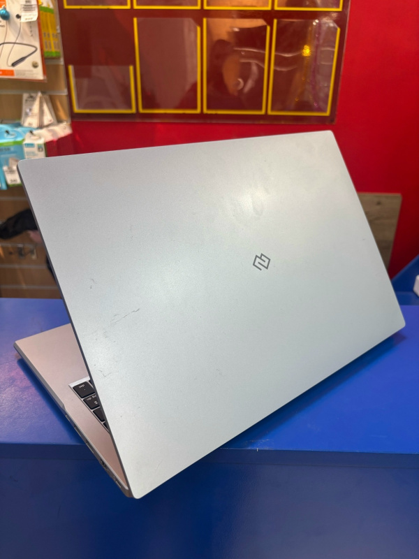 Ноутбук Digma c5802