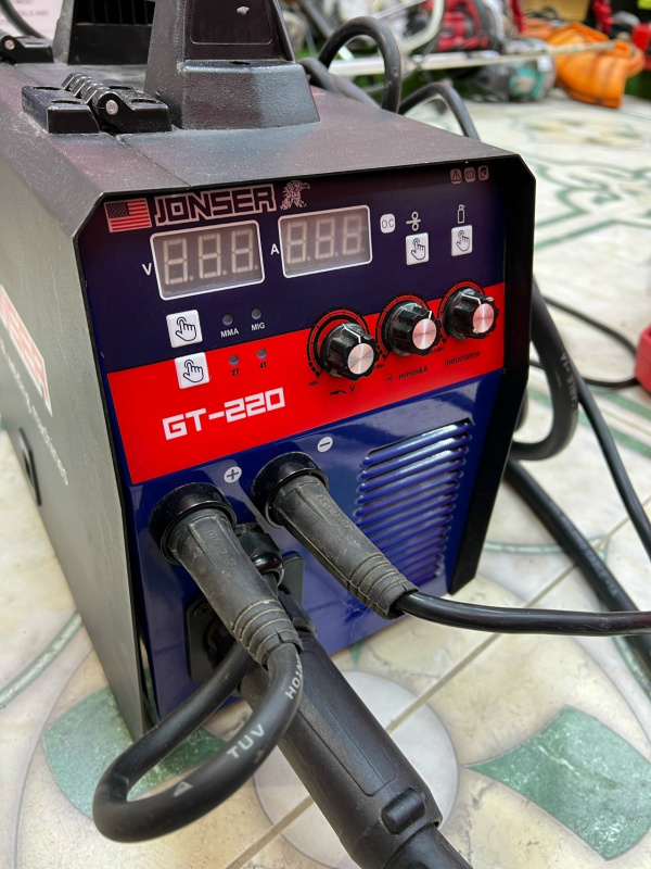 Сварочный аппарат - инвертор ММА Jonser GT-220